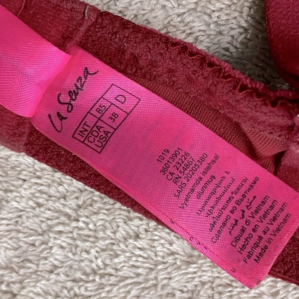 LA Senza Red Lace Beyond Sexy Classic Plunge Bra 38D - Picture 7 of 14